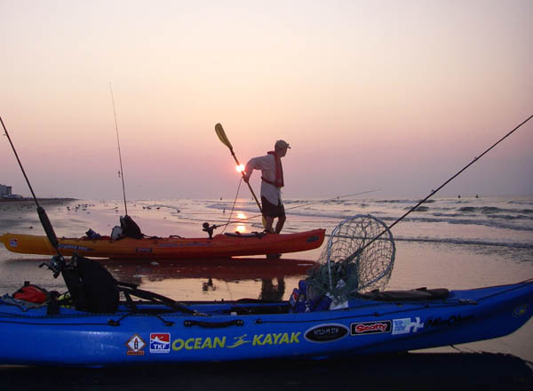 Kayak the Surf